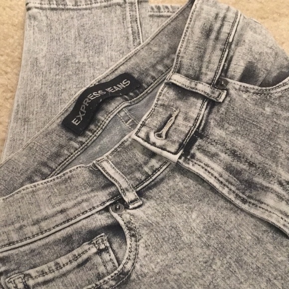 Express Jeans - Picture 2 of 3